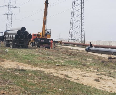 Qumyataq Nasos Stansiyası ilə Heydər Əliyev adına NEZ arasu su kəmərinin tikintisi.