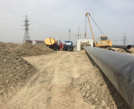 Qumyataq Nasos Stansiyası ilə Heydər Əliyev adına NEZ arasu su kəmərinin tikintisi.