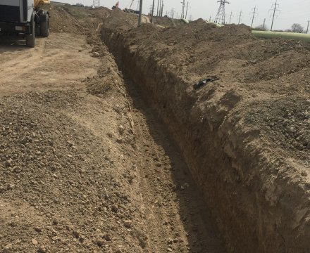 Qumyataq Nasos Stansiyası ilə Heydər Əliyev adına NEZ arasu su kəmərinin tikintisi.